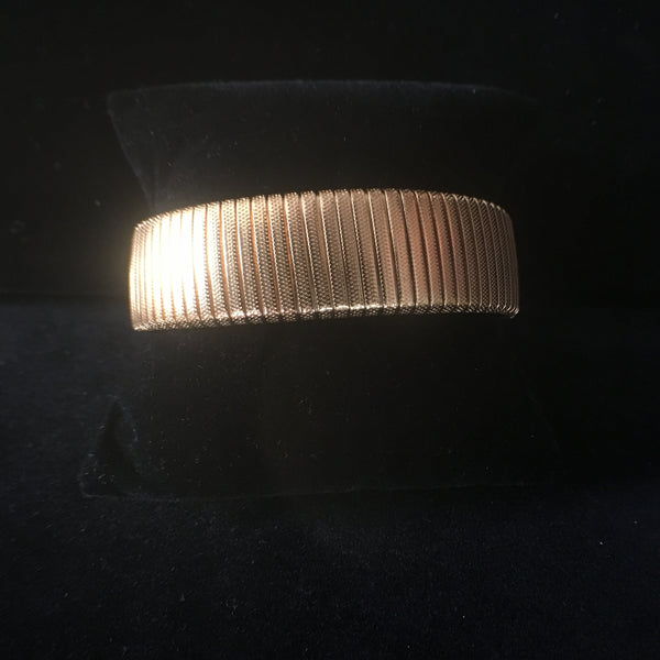 Ribbed Bangle Bracelet - Medium